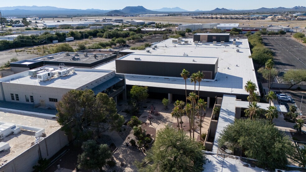 6730 S Tucson Blvd, Tucson, AZ à vendre - Photo du bâtiment - Image 3 de 8