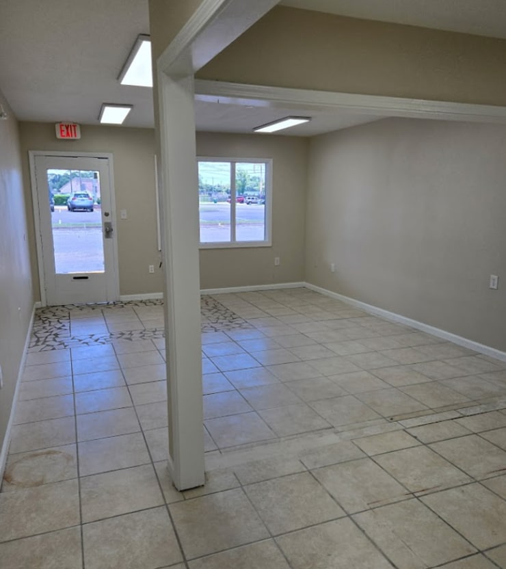 200 Pass Rd, Gulfport, MS for lease Interior Photo- Image 1 of 3