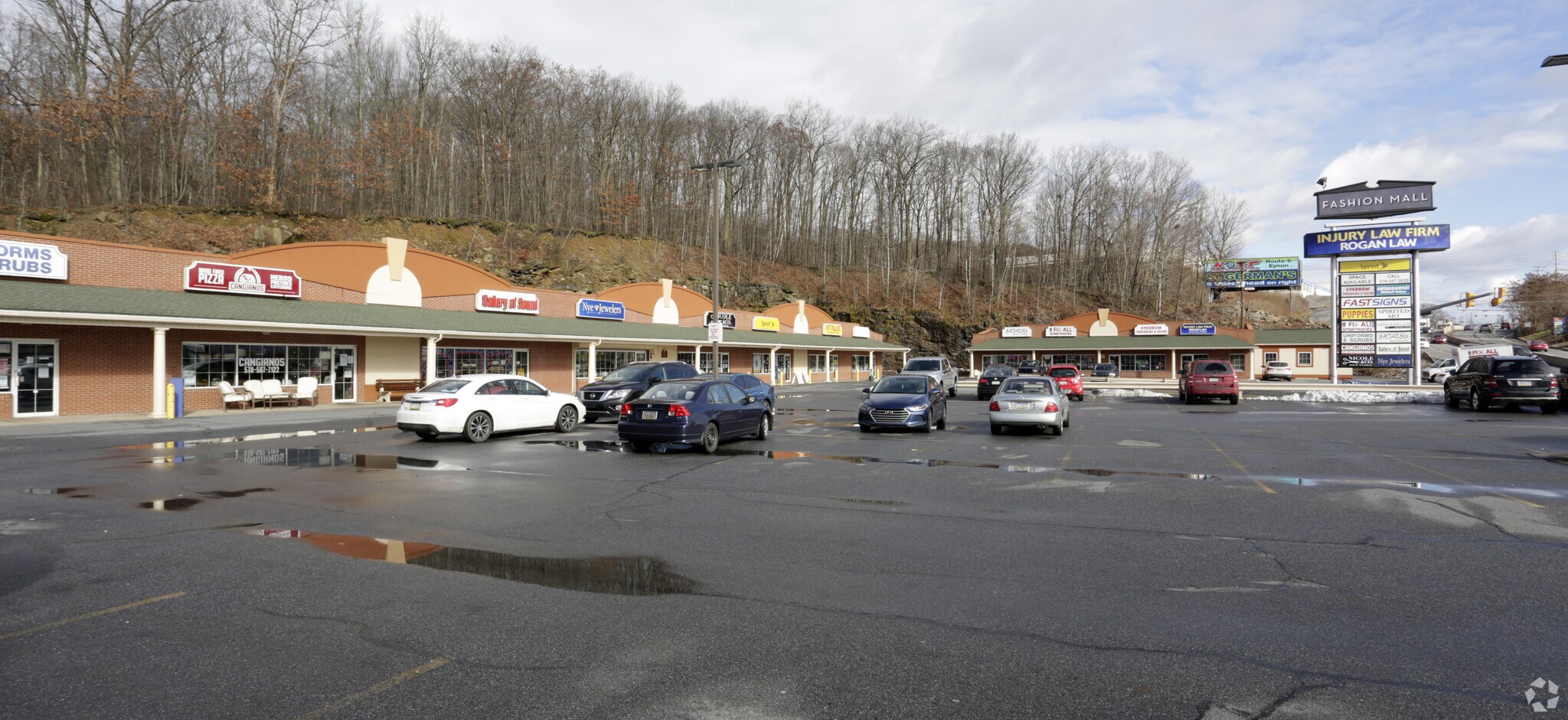 205-235 Scranton Carbondale Hwy, Scranton, PA for lease Primary Photo- Image 1 of 10