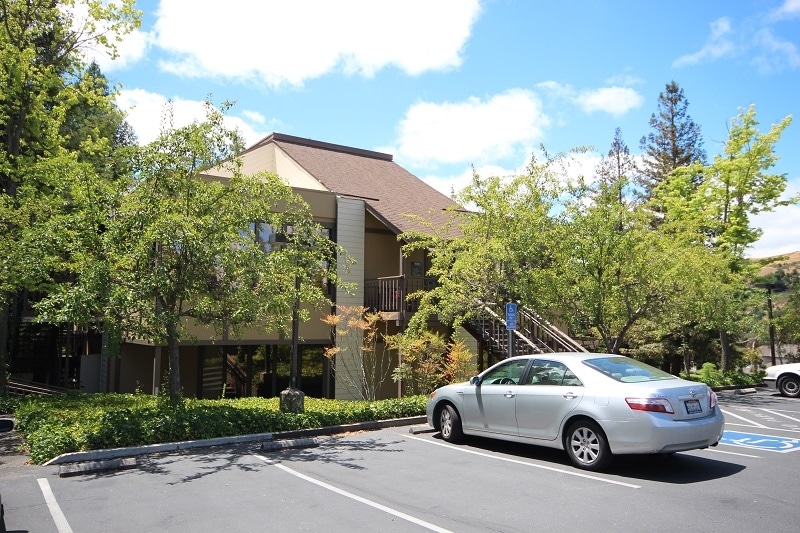 1042 Country Club Dr, Moraga, CA for lease - Building Photo - Image 3 of 3