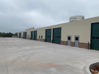 Plus de détails pour 4260 N Boulevard, Edmond, OK - Industriel/Logistique à louer