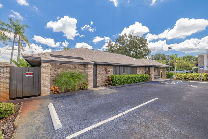 1701 66th St N, Saint Petersburg, FL for lease - Building Photo - Image 2 of 12