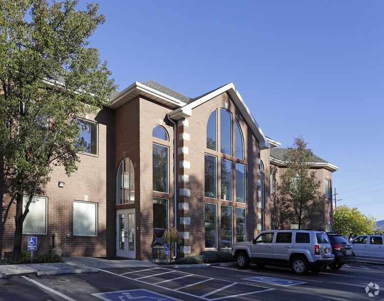 6364 S Highland Dr, Salt Lake City, UT à louer - Photo du bâtiment - Image 2 de 4