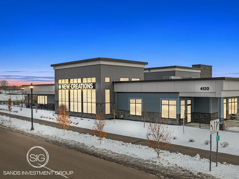 4120 Edgewood Dr NE, Saint Michael, MN à vendre - Photo du bâtiment - Image 1 de 5