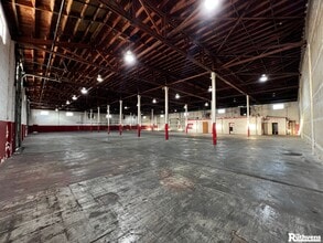 701 NW 42nd St, Winter Haven, FL à louer Photo intérieure- Image 2 de 9