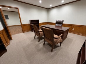 1103 Sovereign Row, Oklahoma City, OK for lease Interior Photo- Image 2 of 5
