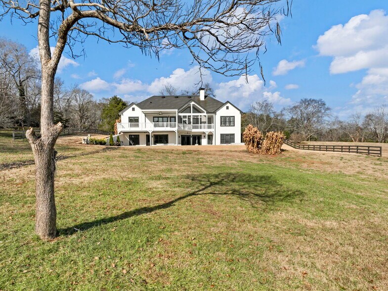 5651 Old Wilkie Rd, Gainesville, GA à vendre - Photo du bâtiment - Image 3 de 64
