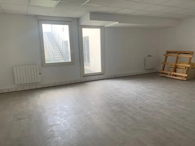Office in Dijon for sale - Building Photo - Image 2 of 5