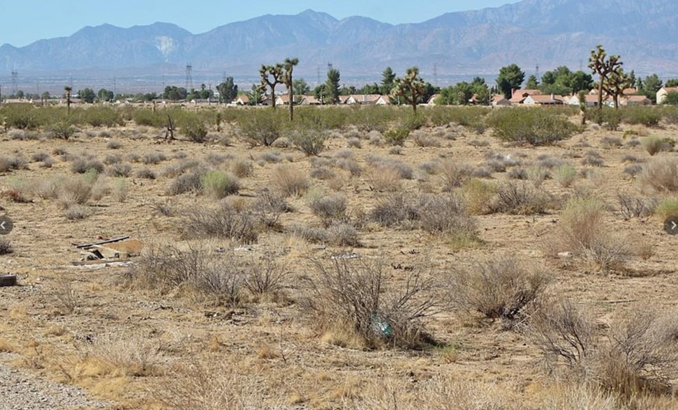 1111 Rhode Island Rd, Adelanto, CA for sale - Primary Photo - Image 1 of 2