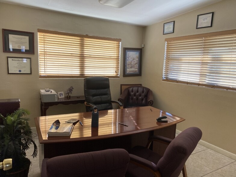 5820 Luzon Pl, Orlando, FL for lease - Building Photo - Image 2 of 14