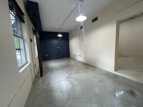 5400 NE 4 Ct, Miami, FL for lease Building Photo- Image 1 of 2