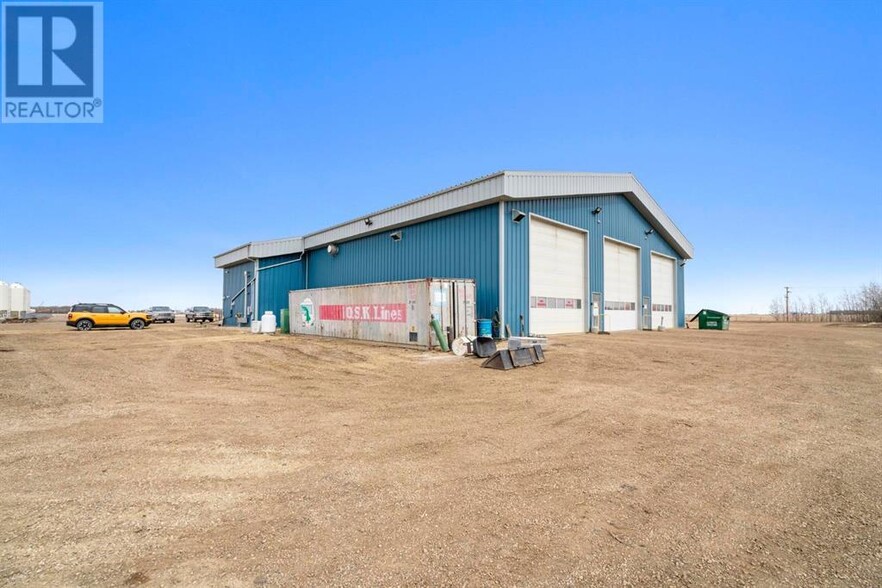 3104 39 St, Ohaton, AB à vendre - Photo du bâtiment - Image 2 de 3