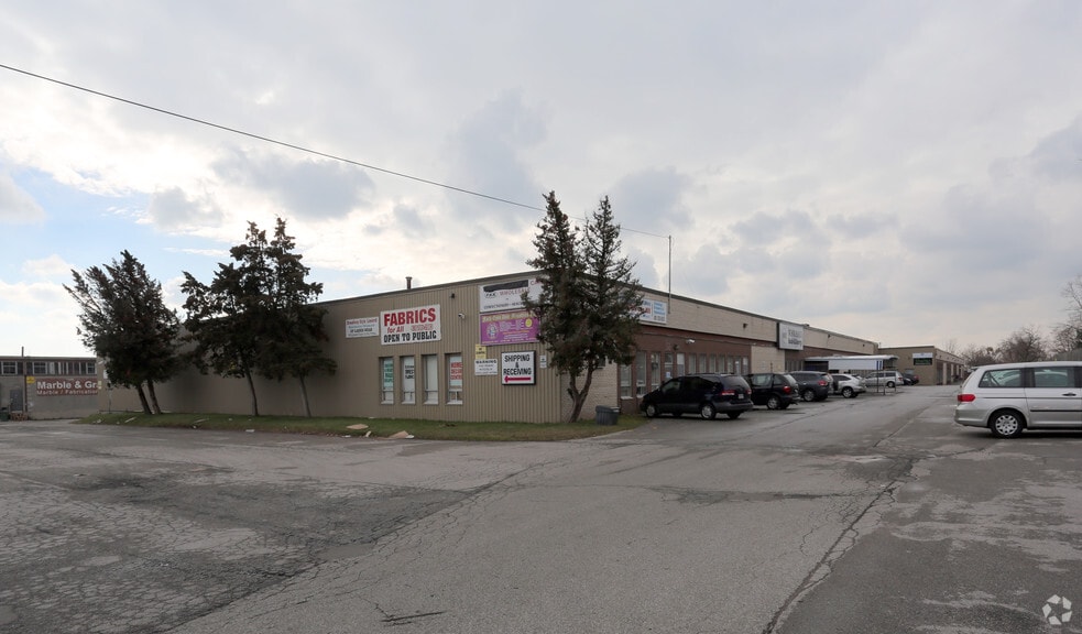 920 Caledonia Rd, Toronto, ON for sale - Primary Photo - Image 1 of 1