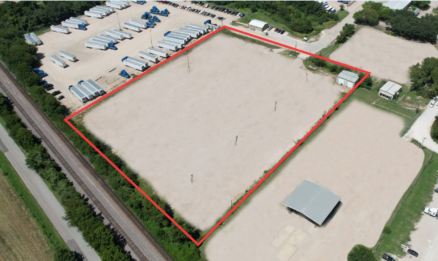 1017 IH 45 S, Hutchins, TX for lease Building Photo- Image 1 of 4