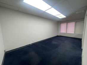 18039 Crenshaw Blvd, Torrance, CA for lease Interior Photo- Image 2 of 4