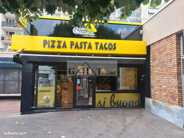 Retail in Montreuil for sale - Building Photo - Image 2 of 2