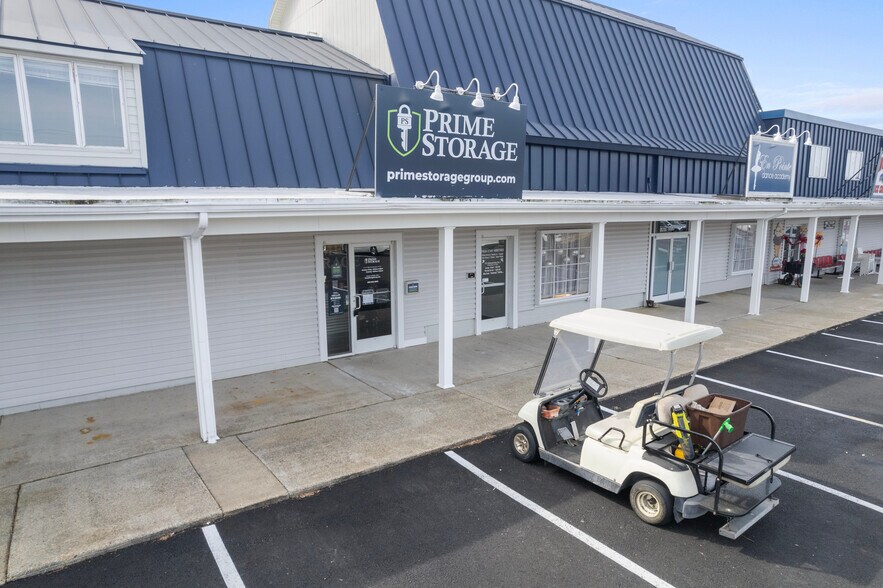 7521 Richmond Rd, Williamsburg, VA à louer - Photo du bâtiment - Image 3 de 8