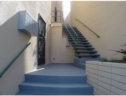 1017-1019 S La Brea Ave, Los Angeles, CA for lease - Building Photo - Image 3 of 19