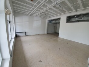 2751 N Miami Ave, Miami, FL for lease Interior Photo- Image 2 of 5