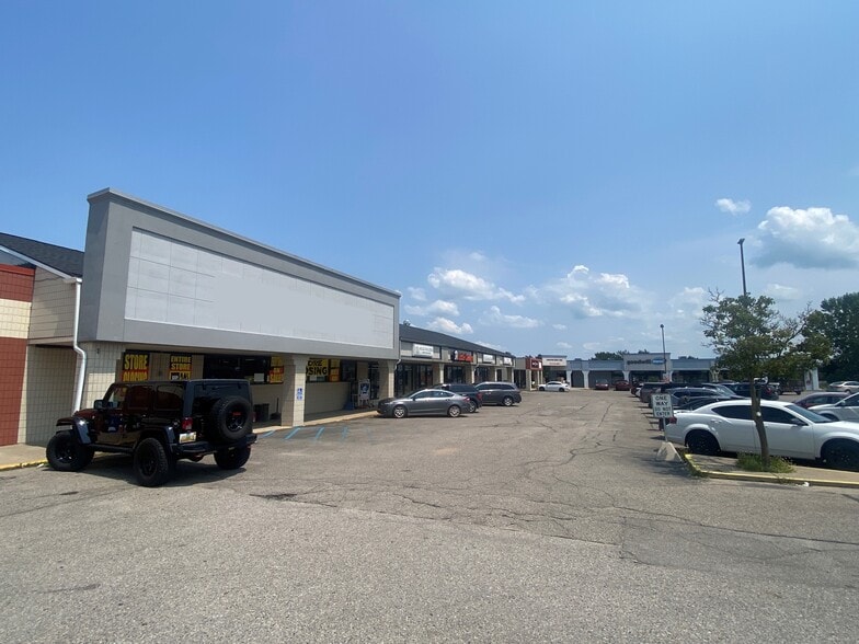 1151-1181 W Randall St, Coopersville, MI for lease - Building Photo - Image 1 of 13
