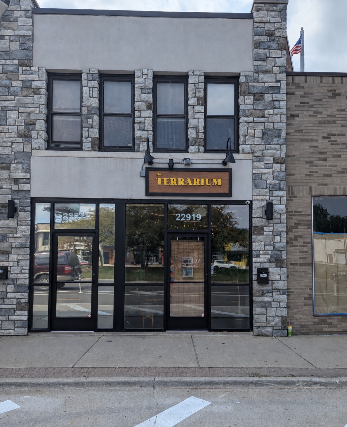 22917-22919 Woodward Ave, Ferndale, MI for sale Building Photo- Image 1 of 14