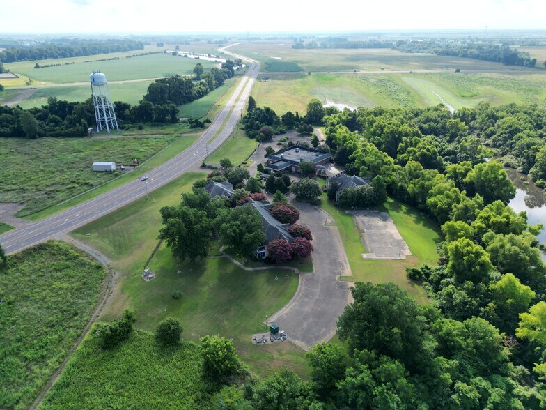 1724 Casino Center Dr, Robinsonville, MS à vendre - Photo du bâtiment - Image 2 de 3