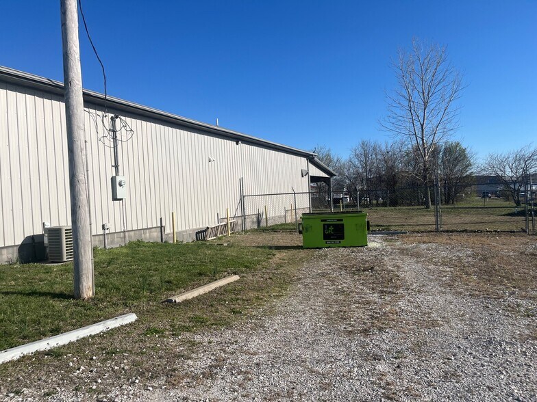 3820 E 20th St, Joplin, MO à vendre - Photo du bâtiment - Image 3 de 3