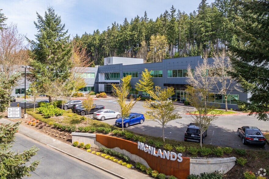 21520 30th Dr SE, Bothell, WA à vendre - Photo du bâtiment - Image 2 de 5