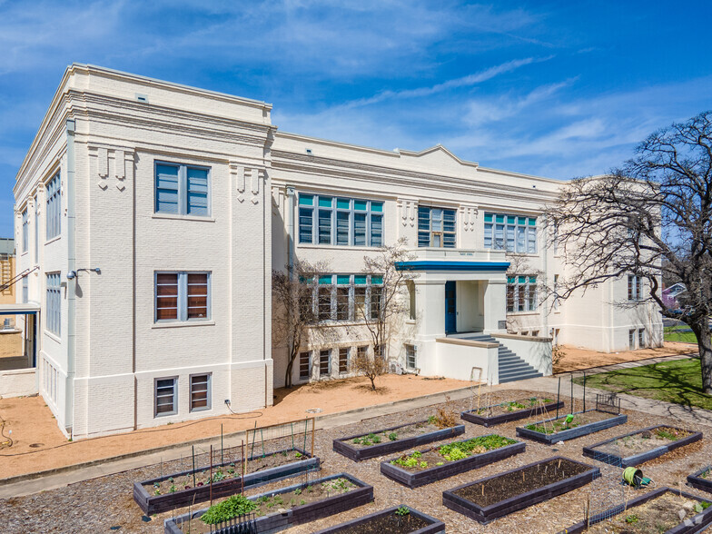 3908 Avenue B, Austin, TX à louer - Photo du bâtiment - Image 1 de 24