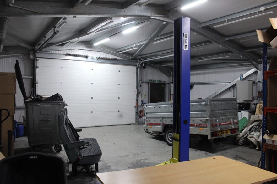 Shalford Rd, Rayne for lease - Interior Photo - Image 3 of 8