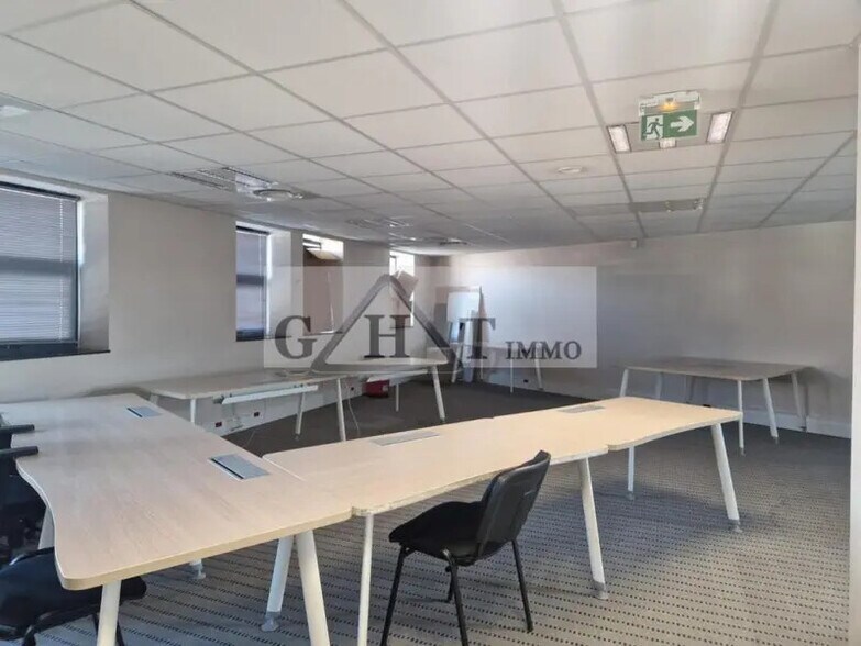 Bureau dans Ivry-sur-Seine à louer - Photo intérieure - Image 3 de 10