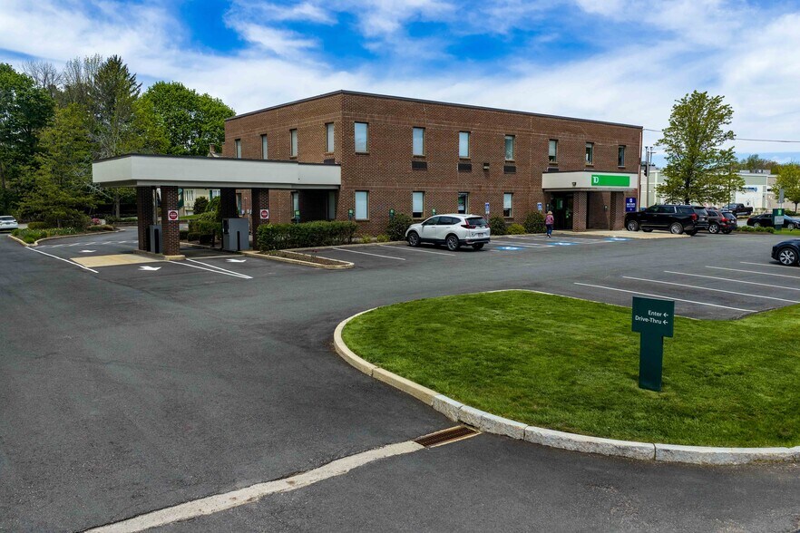 175 Great Rd, Bedford, MA à louer - Photo du bâtiment - Image 2 de 7