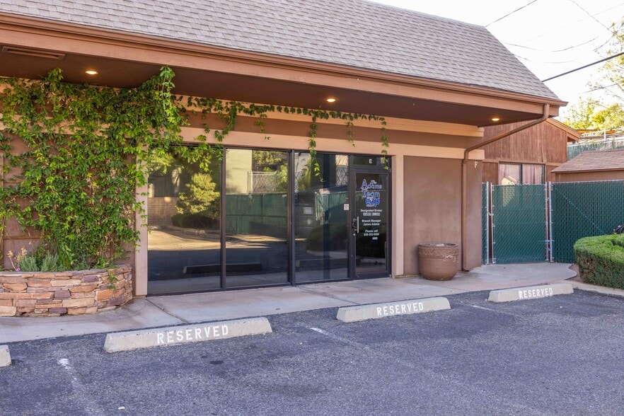 2710 W Az-89-alt, Sedona, AZ for lease - Building Photo - Image 2 of 5