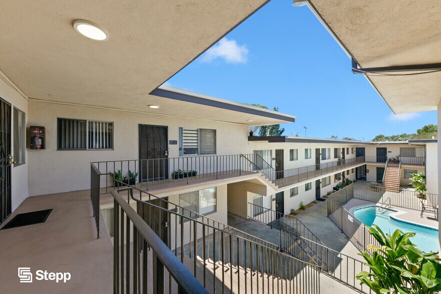 140 E Spring St, Long Beach, CA à vendre - Photo du bâtiment - Image 3 de 14