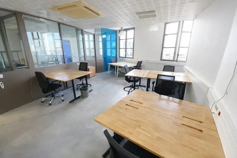 Office in Paris for lease - Building Photo - Image 3 of 5