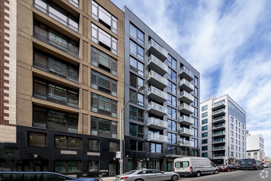 41-14 27th St, Long Island City, NY for lease - Building Photo - Image 3 of 7