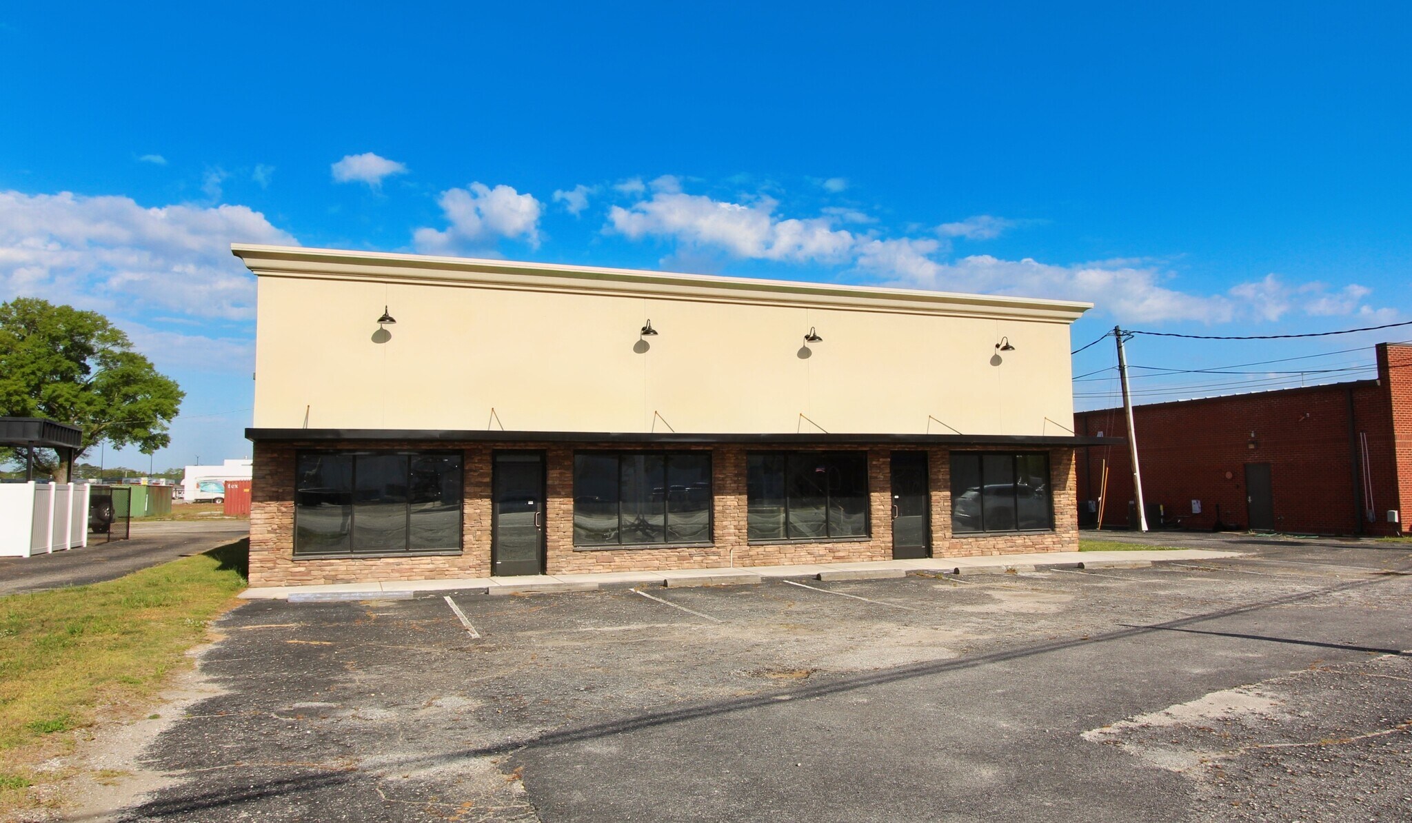 179-181 S Cashua Dr, Florence, SC for lease Primary Photo- Image 1 of 5