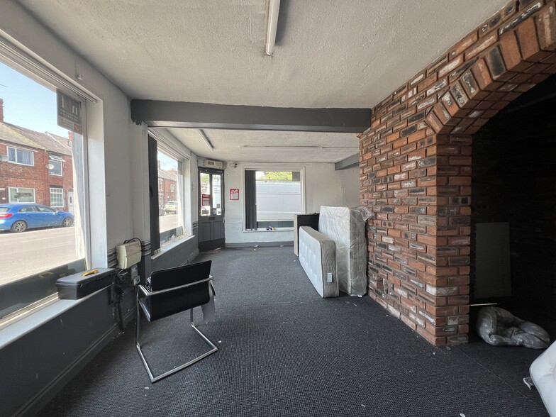 81 Lewin St, Middlewich for lease - Building Photo - Image 2 of 6