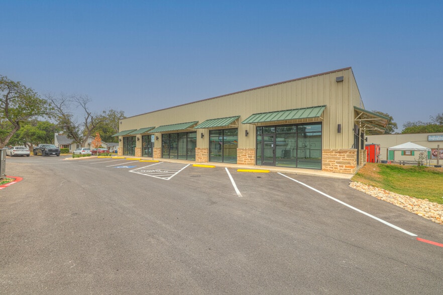 840 S Business IH 35 St, New Braunfels, TX for lease - Building Photo - Image 2 of 15