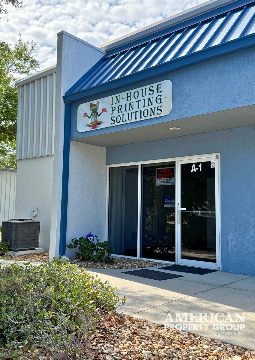 1800 Northgate Blvd, Sarasota, FL for lease Interior Photo- Image 1 of 10