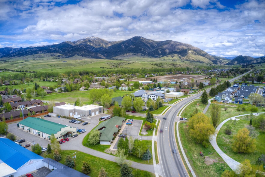 2339 Birdie Dr, Bozeman, MT for lease - Aerial - Image 3 of 3