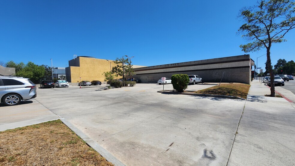 12942 Galway St, Garden Grove, CA à louer - Photo du bâtiment - Image 2 de 15