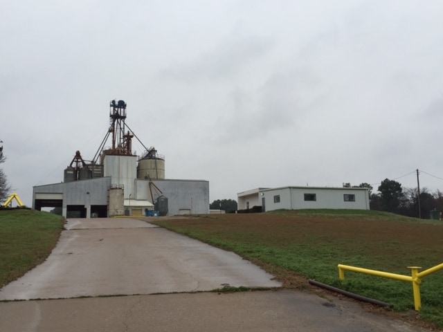 220 Progress Blvd, Longview, TX for sale - Primary Photo - Image 1 of 89