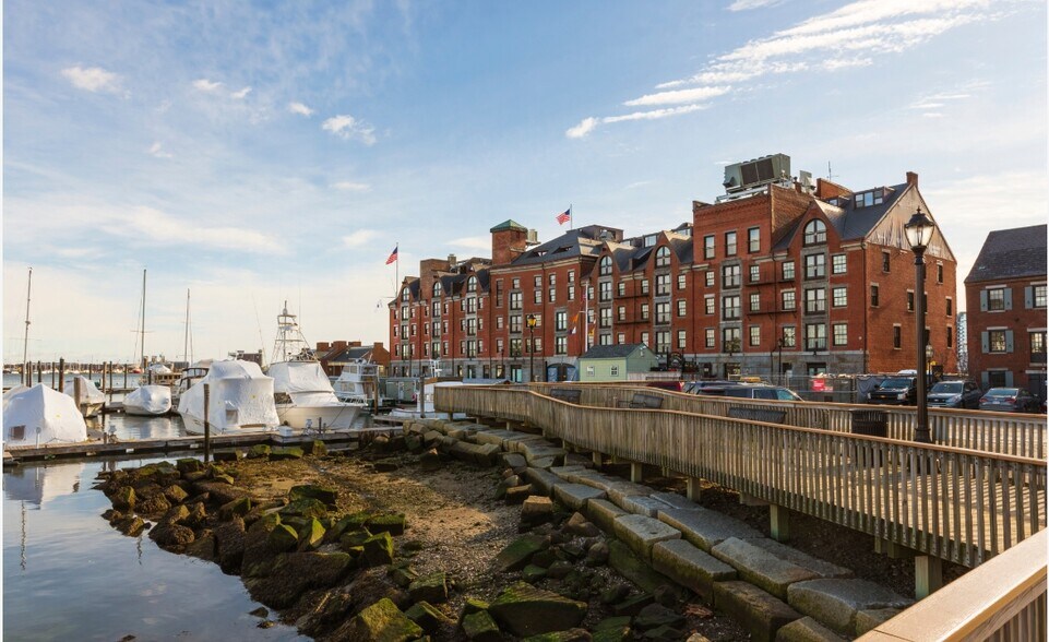 66 Long Wharf, Boston, MA à louer - Photo du bâtiment - Image 1 de 12