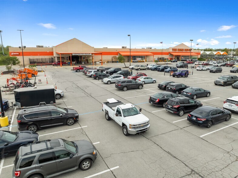 6235 Lima Rd, Fort Wayne, IN à vendre - Photo du bâtiment - Image 2 de 5