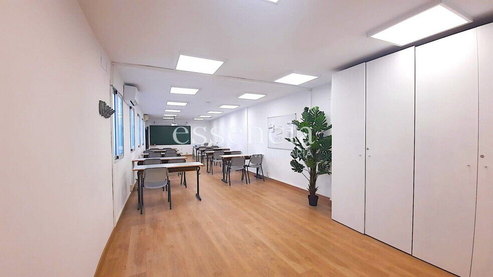 Retail in Gandia, Valencia for sale - Building Photo - Image 3 of 19