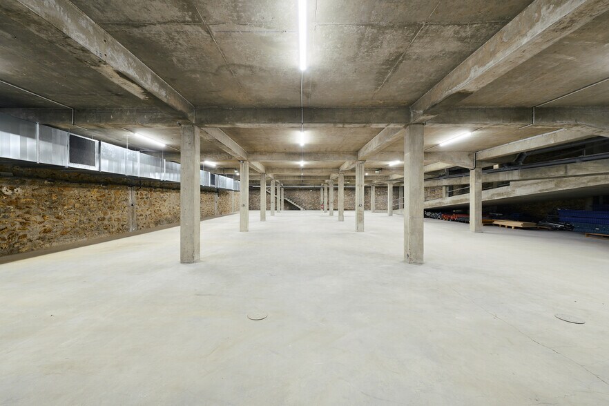 152 Rue De Paris, Montreuil à louer - Photo du bâtiment - Image 3 de 18