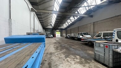 Freightliner Rd, Hull à louer Photo intérieure- Image 2 de 2