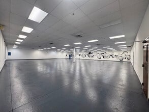 10840-10850 Emmet St, Omaha, NE à louer Photo du bâtiment- Image 2 de 9