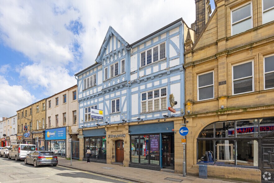 28 Cross Church St, Huddersfield à vendre - Photo principale - Image 1 de 5